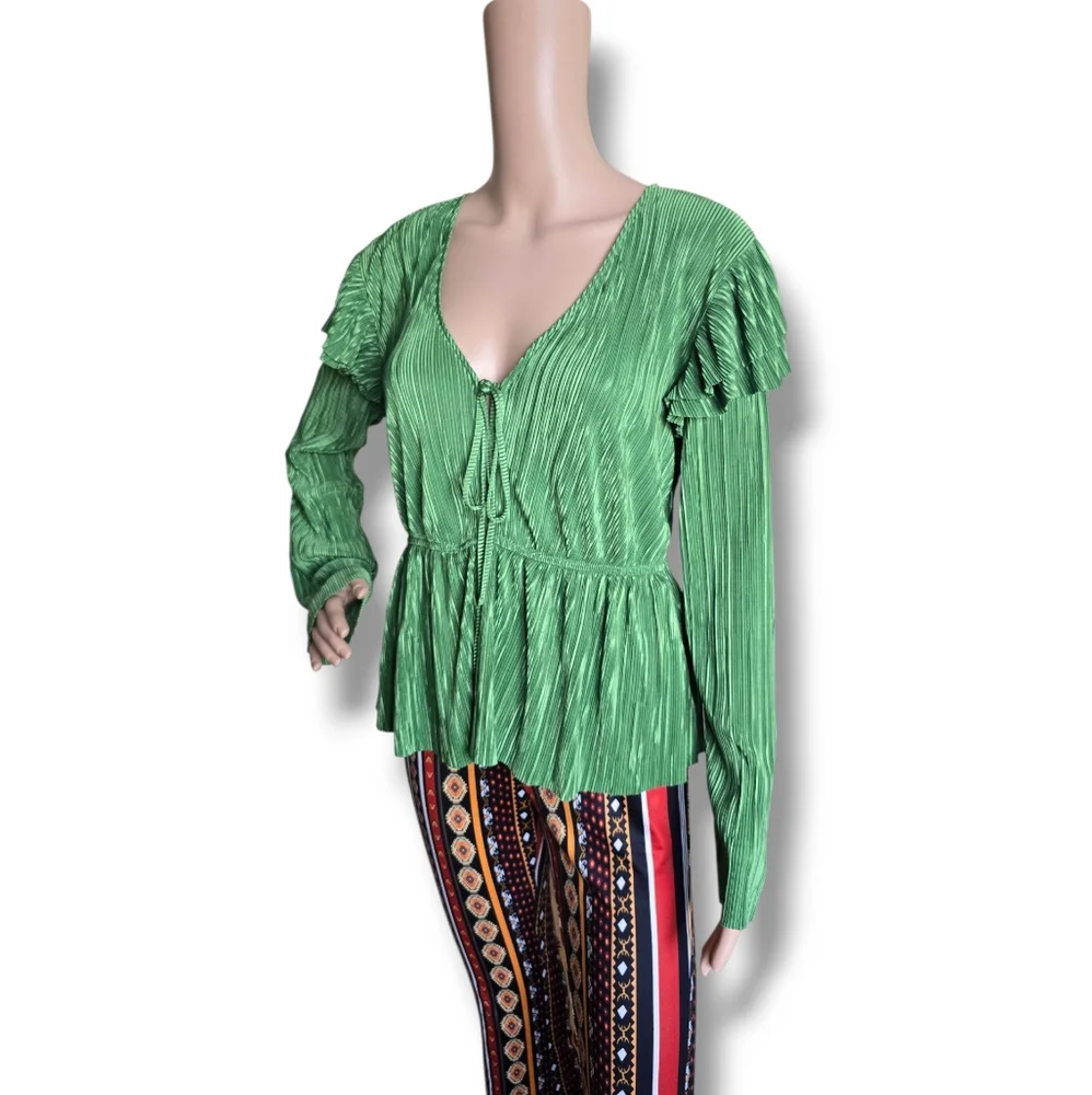 Zara Green Pleated Short Sleeve Blouse - Picture 4 of 16